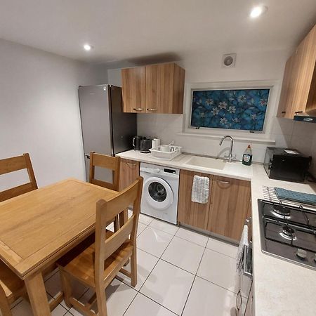 Cosy North Kensington Family Apartment For 4 Persons - Children Stay Free London Exterior foto